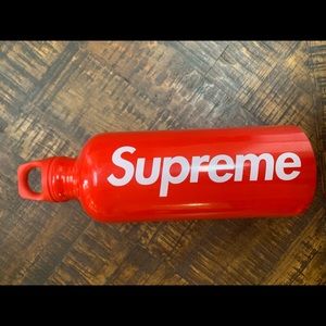 Supreme SS18 Sigg water bottle